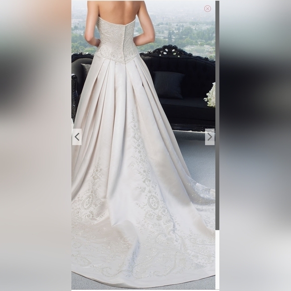 CASABLANCA BRIDAL DRESS STYLE 1950 - Picture 2 of 12